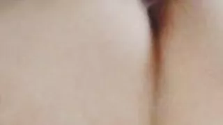 Joven chica me saca la leche ????