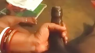 My wife ne mera lond ko masege karti he