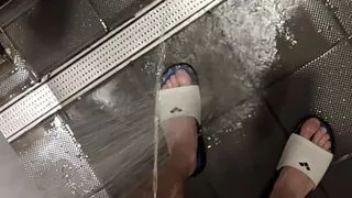 Pissing at the gym public showers