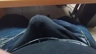 When the office is empty I don't hesitate ????