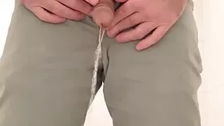 Quick video of me peeing in the public bathroom - POV