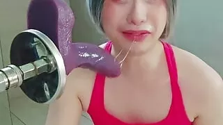 #1 Fem CD Showing Her Throat Works