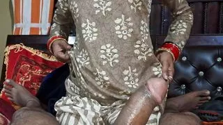 Bhabhi xshik cheated her hasband' called boyfriend to fuck me hard