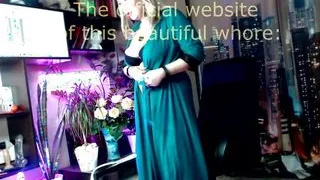 Super webcam whore Aimee Hot MILF professionally handles both her holes to the delight of people))