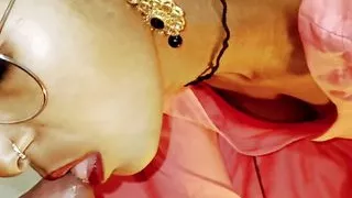 Vrxt gave a huge dick in the mouth of a beautiful desi girl.