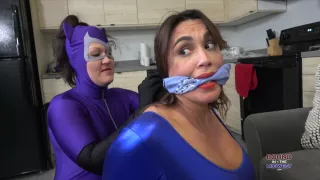 Ultragirl Vs - Cat Woman