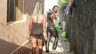 Amateur Black Ebony Gave a Stranger Backyard Quick Fuck and Got Dominated