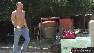 Hart fickt er die devote Rothaarige