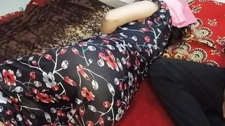 Husband ke sath wife ne Gand par massage karvhi