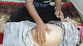 Dewar ne Apni pregnant bhabi ko massage kari