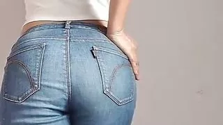 Wetting My Jeans and Get Horny