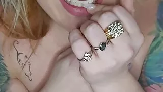 Strip tease play til I squirt