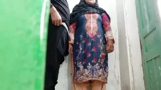 Teacher girl sex with Hindu student leak viral MMS hard sex with Muslim hijab college girl