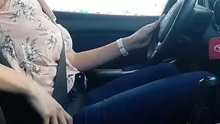 Rubbing my pussy while driving