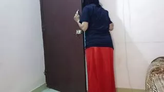 Bhabi Ne Padosi Ko bula kar chudai apne gar par