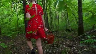 Fucked Young Una Fairy in the Forest While She Was Picking Berries
