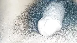 my sister-in-law bathing naked, I mastrubates and cum from my penis at night.