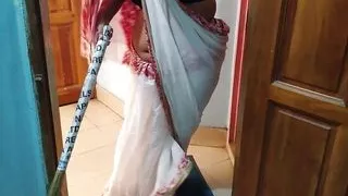 Tamil big tits and big ass desi Saree aunty gets rough fucked by stranger two days in a row - Indian Anal Sex & Huge Cumshot