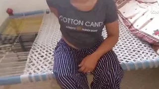 Desi boy bhabhi ko pela .