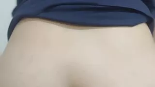 She was surprised by the size of my dick, she couldn't resist, she gave a delicious blowjob, and it felt great!!!