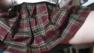 Schoolgirl flicks her bean after her classes