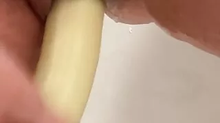 Milf bringing herself to orgasm