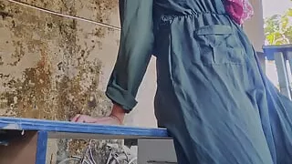 Fucking Beautiful Woman In An Abandoned Building