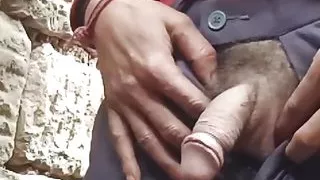 Priya randi ke bhai ka lund se pesaab