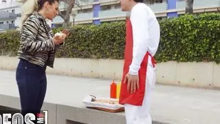 Shaynna Lover Takes The Hotdog Vendor Jordi ENP In An Abandoned Place To Do Naughty Things On His Hotdog - MOFOS