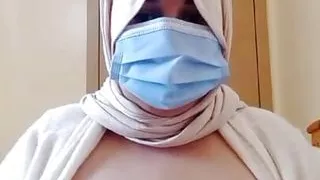 It's so hot, I want to contain me from my medicine