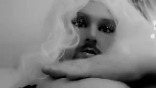 KinGCroSSDreSS video