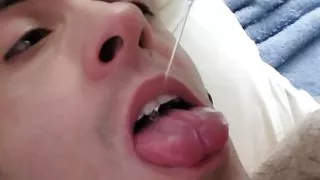 OMG Cumshot Swallow