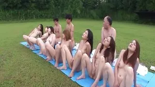 Group of Japanese Girls Blow Few Guys and Get Their Cunts Licked Before Pissing