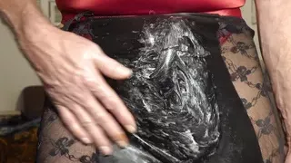 Monique cumshot on her latex skrit