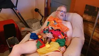 103) Kinky Daddy Cums with Busted Balloons