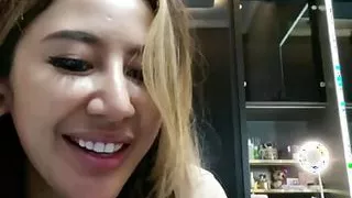 Looks neighbor room again colmek