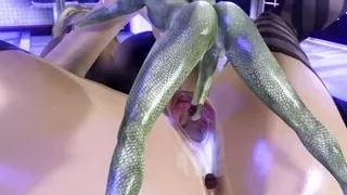 gigantic girl mini aliens