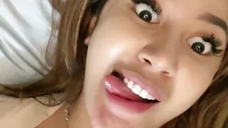 Hilda swipes a pussy until it spurts out to make her live audience laugh