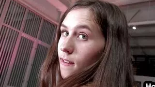 Wanking loving amateur show off her skills be4 being pleasured with magic wand