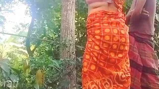 Sexy Bhabhi gets hot for sex in brother in law, outdoor village sex, clear Hindi voice