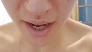 She love play with her dildo in the dirty ass