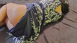 Beautiful Wife Wakes up to Horny Husband and Has Passionate Sex