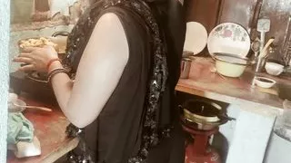 Muslim Bhabhi jaan Ki Painful Gaand Chudai Kutiya Bana ke Hindi Voice