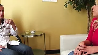 Blonde bombshell does her hung doctor a solid favor with her pussy