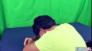 Der Clown fickt ihre rothaarige Fotze