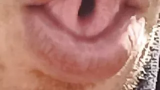 Sunny Leone ke hothon Ko chumane ke bad Apne hot