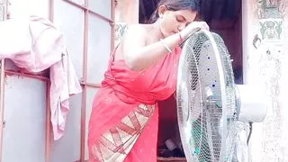 ????????DESI VILLAGE BHABHI IN BATHROOM         (Cheating Wife Amateur Homemade Wife Real Homemade Tamil 18 Year Old Indian Unc