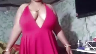 South Indian mallu aunty secret nude showing for stepbrother Big boobs pressing nannu kasiga dengandi na puku naakandi Sallu