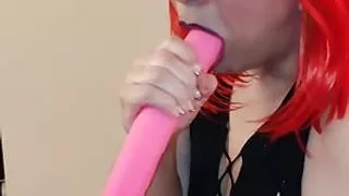 Latina slut "Throat" gives herself the business!