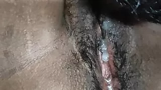 Mallu chechis pussy eating.. poor nakkal